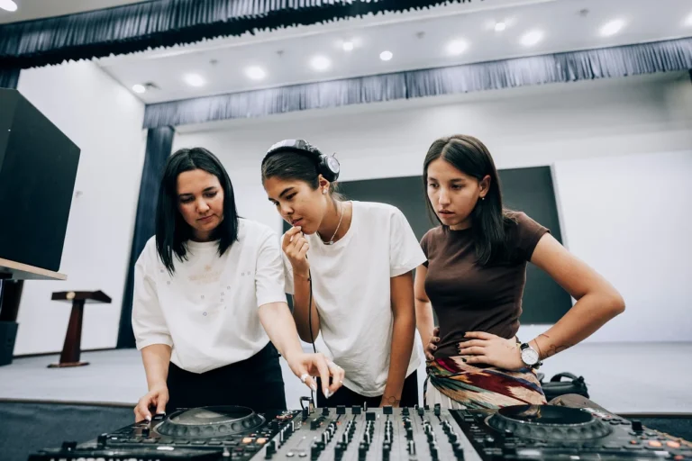 Nowadays, Youth festivals have become celebrations that unite students together – from the east, west, and every corner of the country.